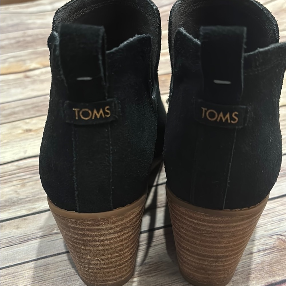 TOMS Kaleigh Wedge size 9.5 Black